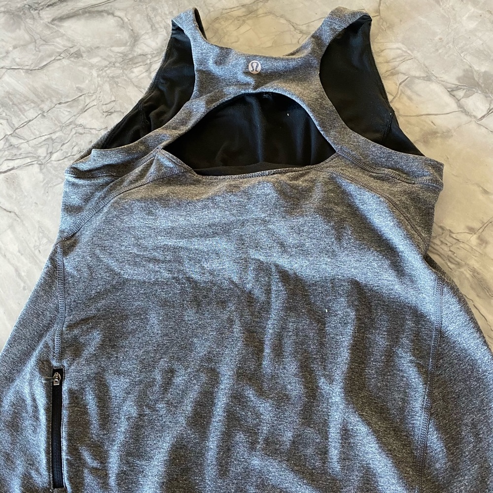 Lululemon running top